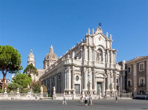 bacheca incontro ct|Incontri Catania: il portale n°1 per appuntamenti a Catania